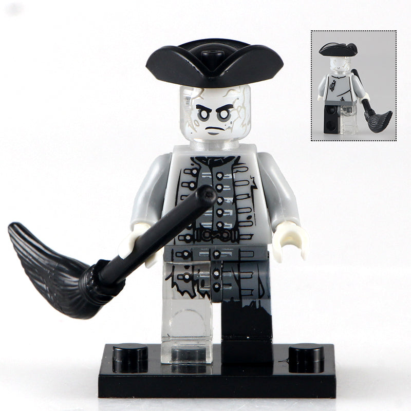 Officer Magda from Pirates of the Caribbean Minifigure.