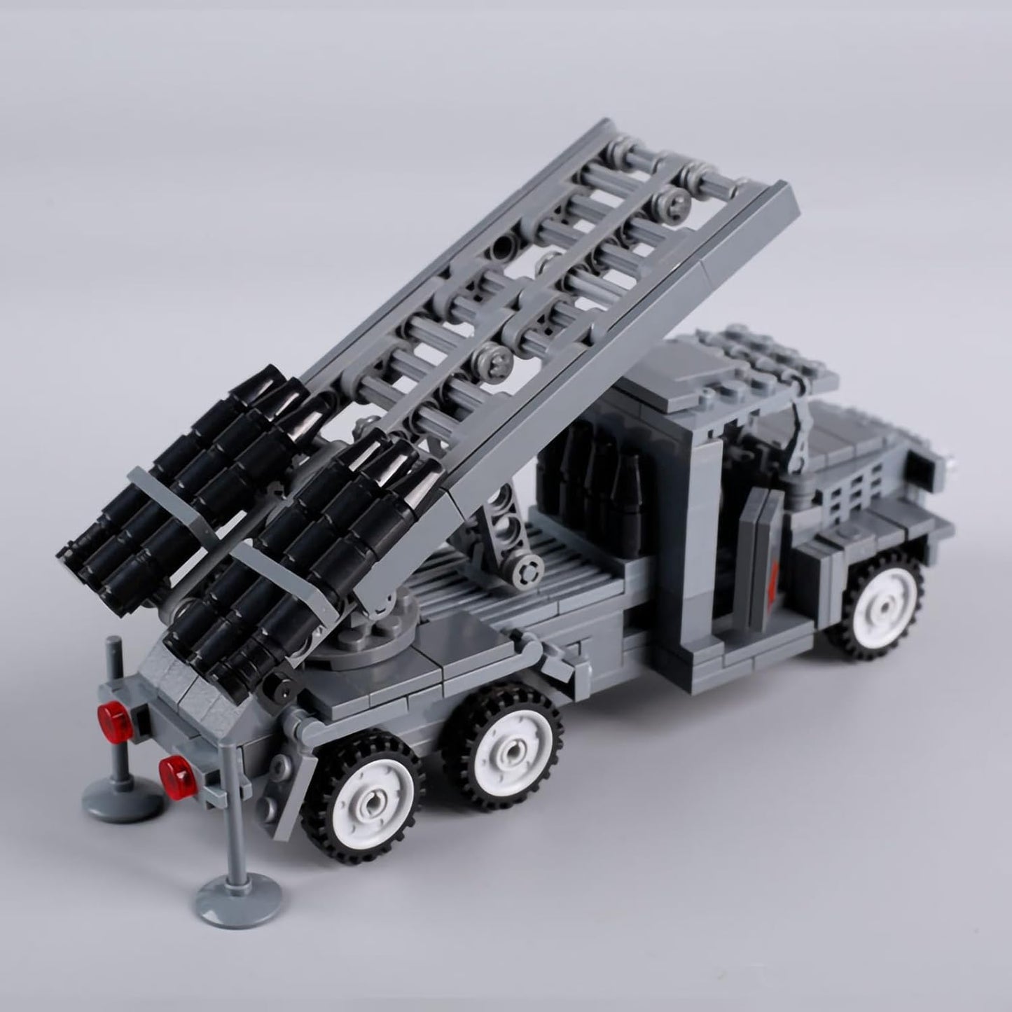 Système de fusée soviétique BM-13 Katyusha de la Seconde Guerre mondiale, MOC militaire personnalisé