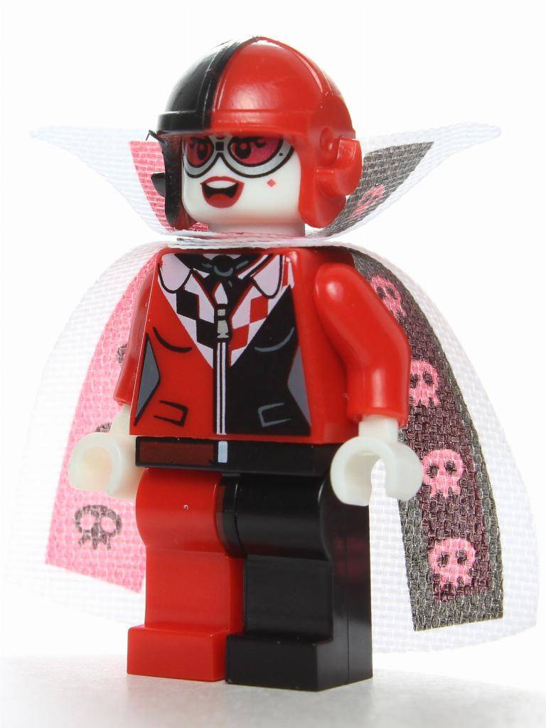 Harley Quinn  DC Comics Supervillain Minifigure